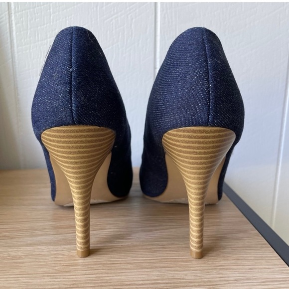 8.5 Round Toe High Heel Denim Pumps - Picture 5 of 5